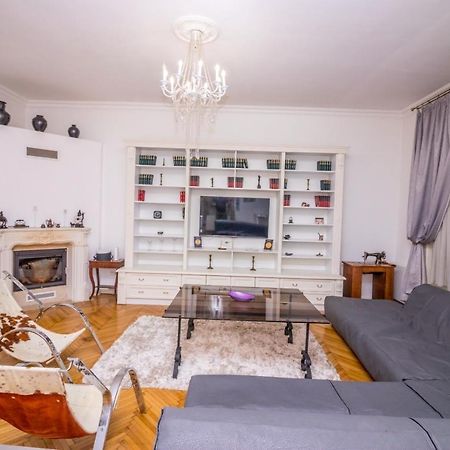 “Chp Apartment” Cluj Napoca Bagian luar foto
